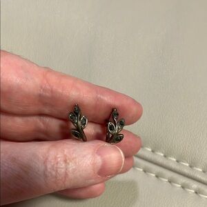 Pretty Leaf Earrings